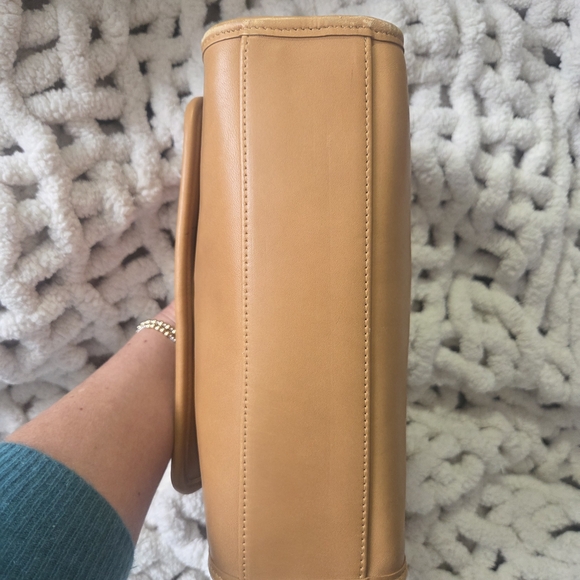 COACH 9076 Vintage Shoulder Bag Turnlock Leather Camel - Picture 7 of 7